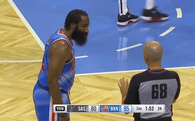 乐鱼官方网站-凯恩在FPX比赛中出色防守，爆冷引发热议！比赛高潮迭起-乐鱼官方网站